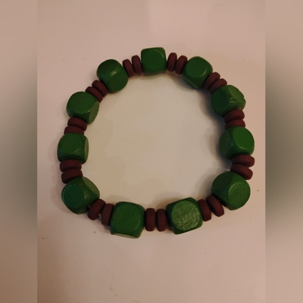 Green and Brown Wood& Polymer Clay Beaded Bracelet Elastic String
